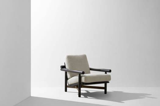 Stilt walnut noyer armchair