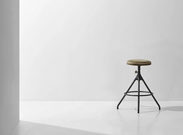 Akron Counter Stool With Leather Seat