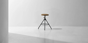 Akron Counter Stool With Leather Seat